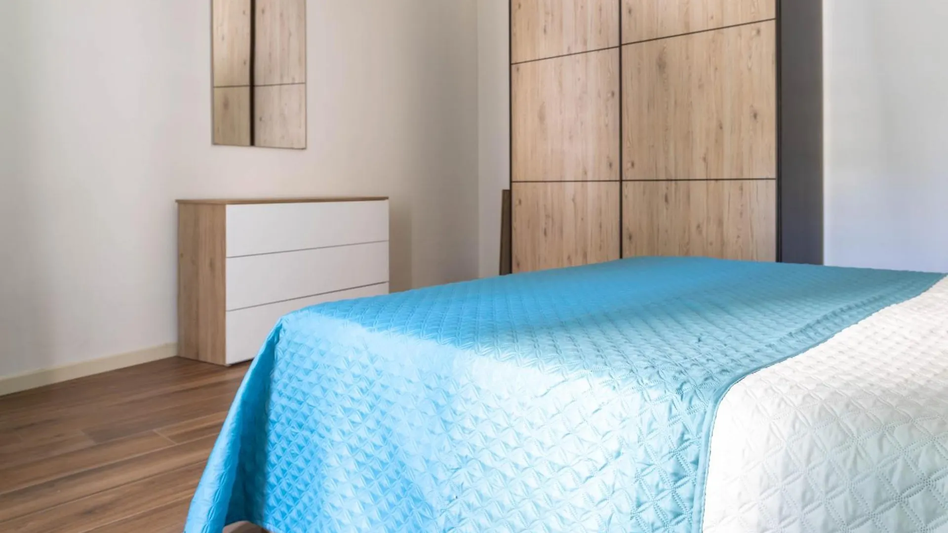 Ora Apartment Desenzano del Garda 0*,